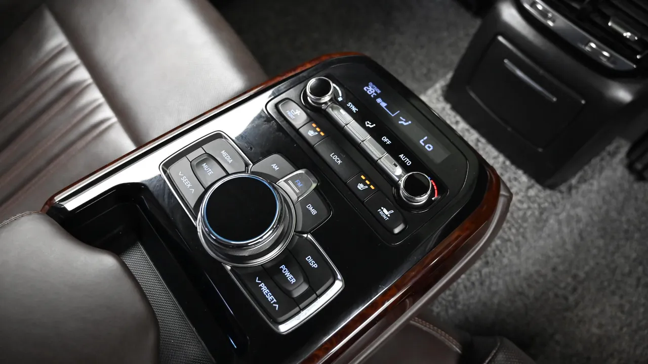 Genesis G90 — miniaturë 16