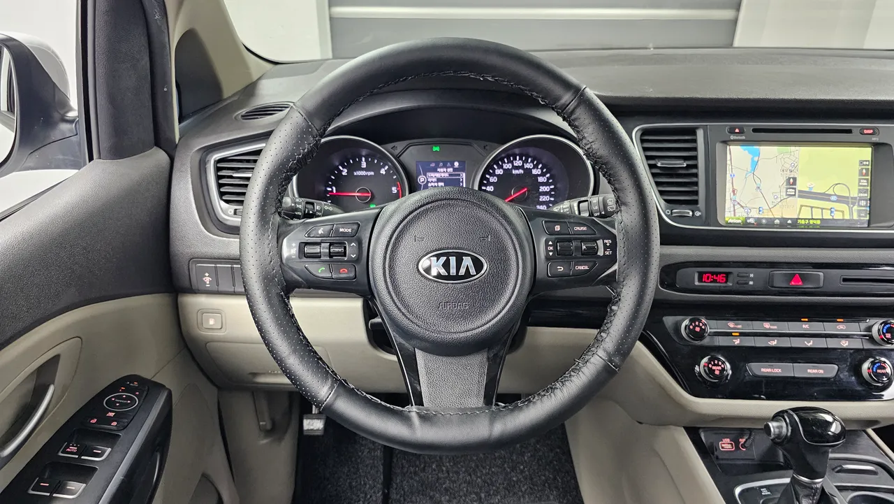 Kia Carnival — miniaturë 13