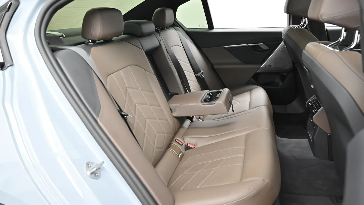 BMW 5er — miniaturë 12