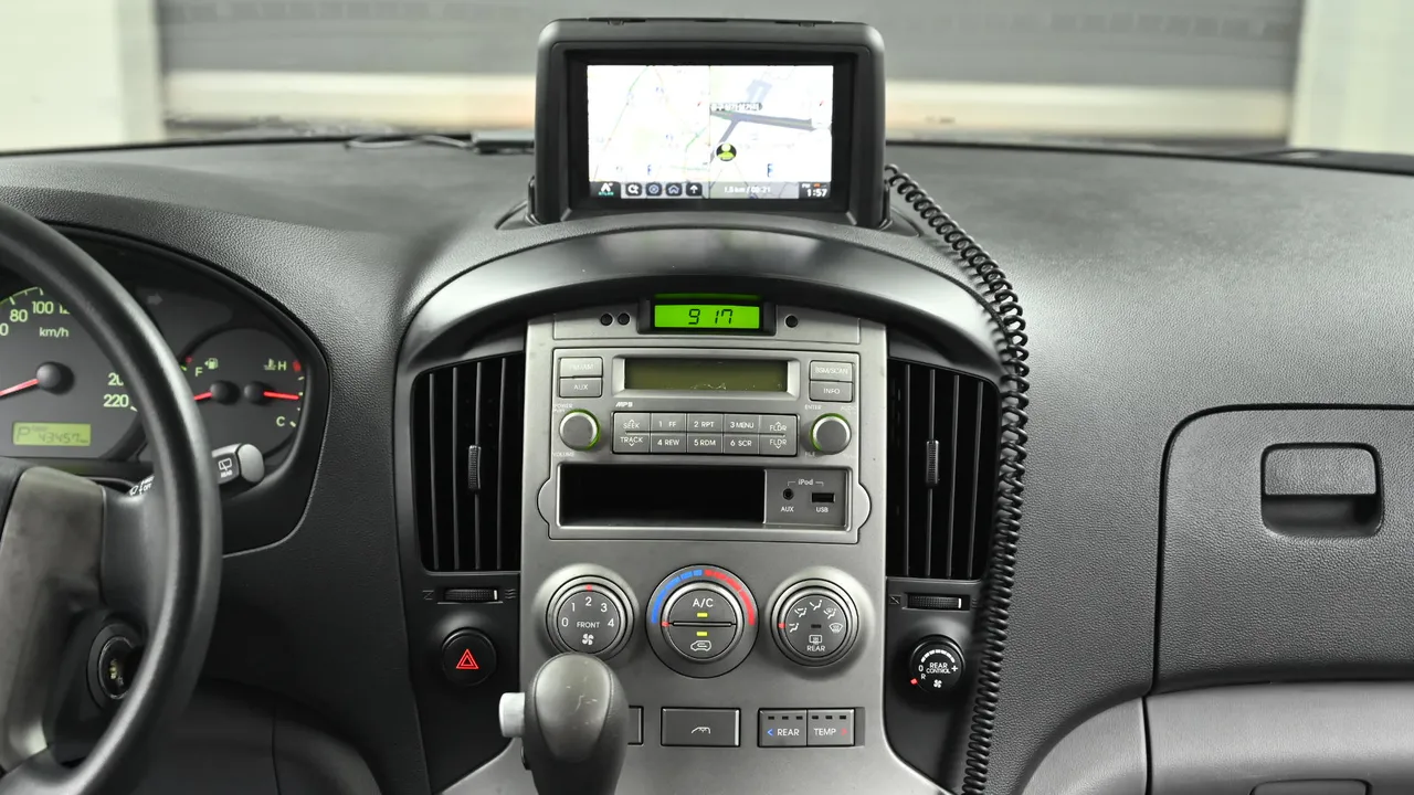 Hyundai Starex — miniaturë 14