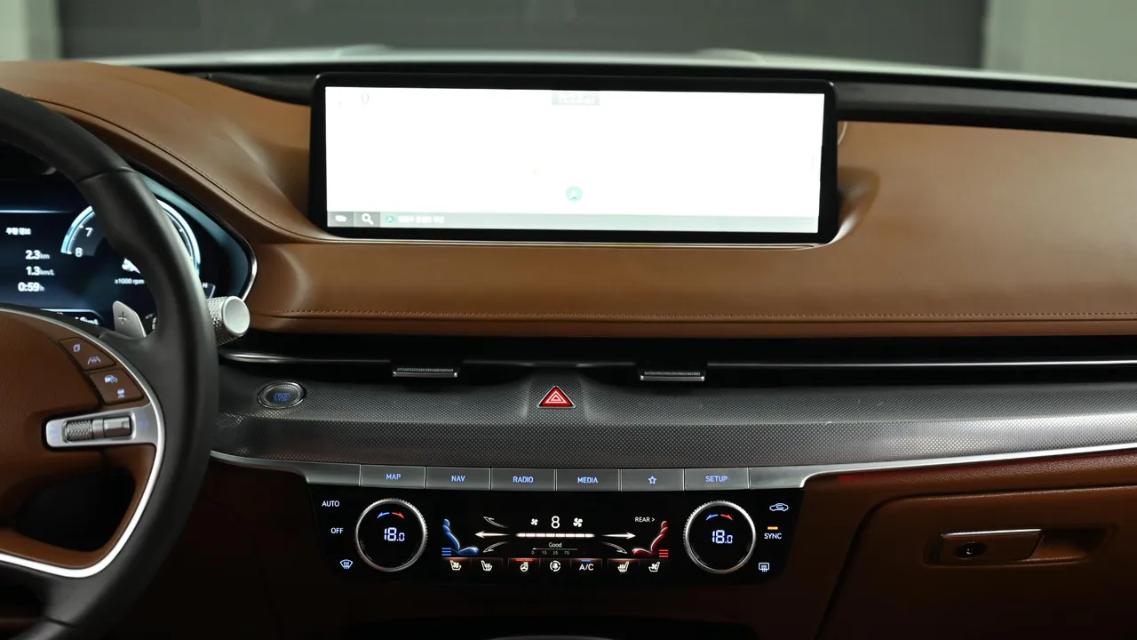 Genesis G80 — miniaturë 14