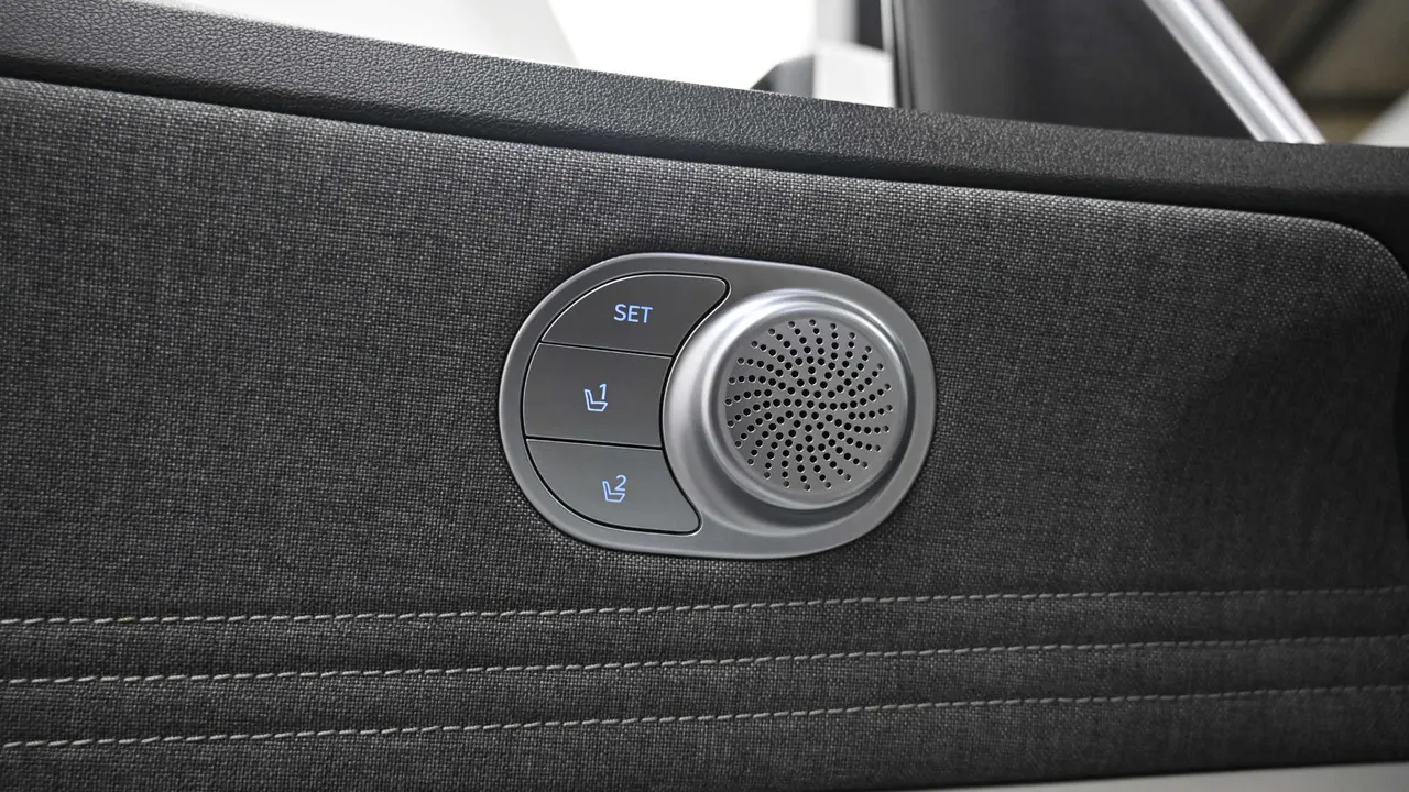 Hyundai Avante — miniaturë 18