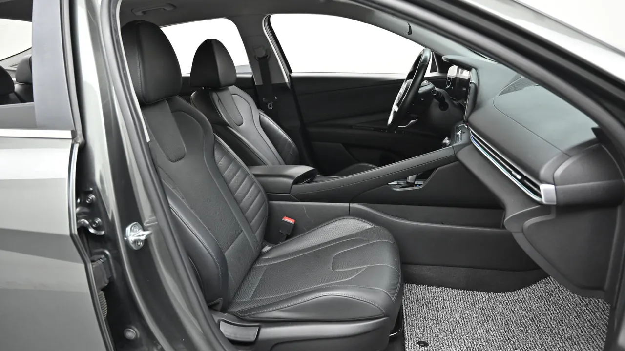 Hyundai Avante — miniaturë 10