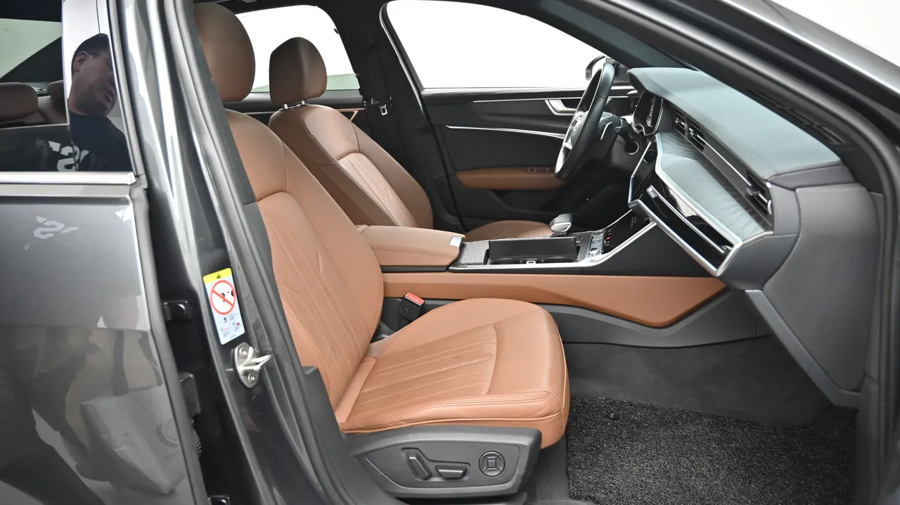 Audi A6 — miniaturë 10