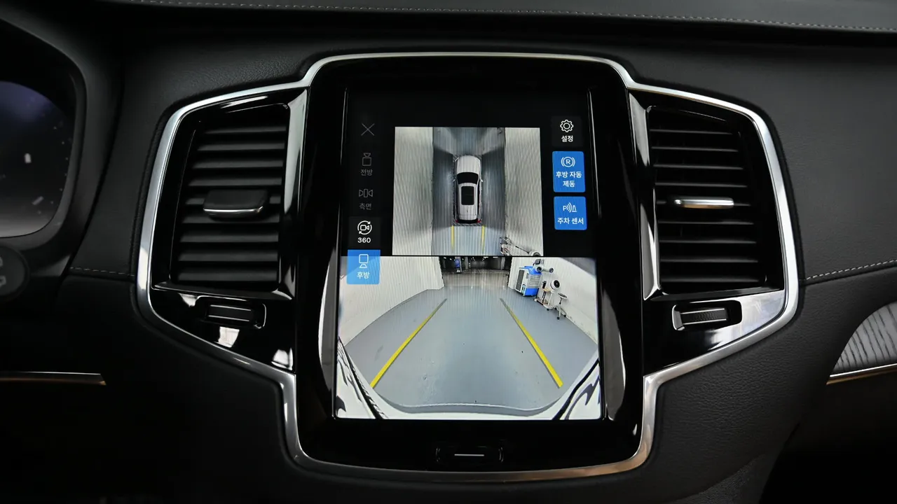 Volvo XC90 — miniaturë 15