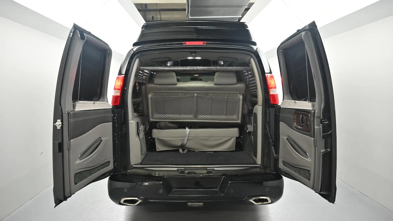 Chevrolet Express — miniaturë 20