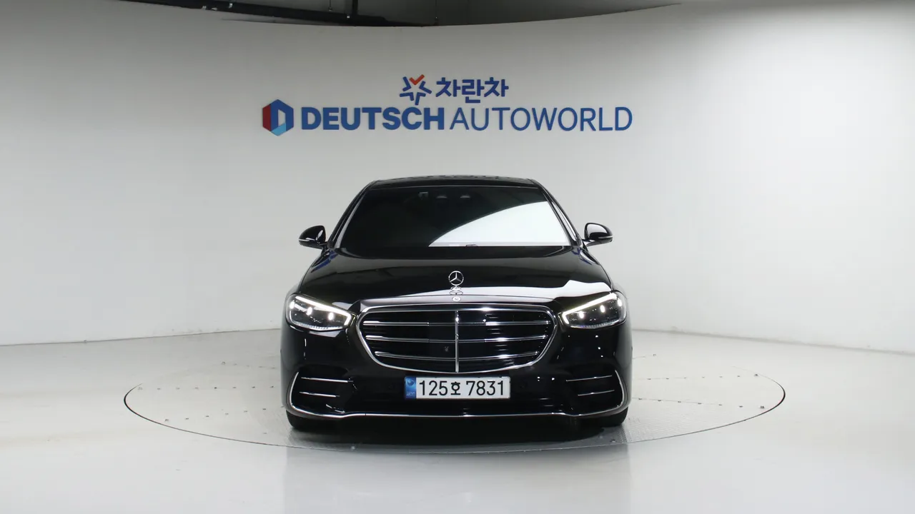 Mercedes-Benz S-klasse — miniaturë 3