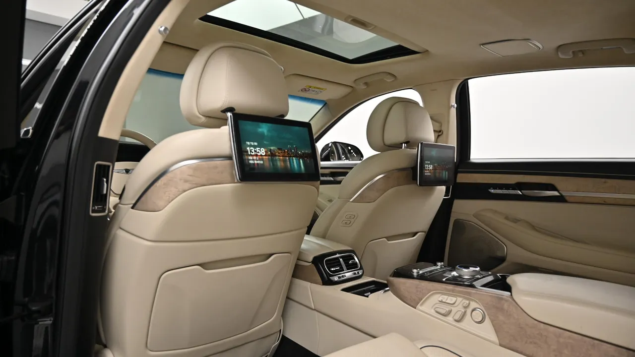 Genesis G90 — miniaturë 18