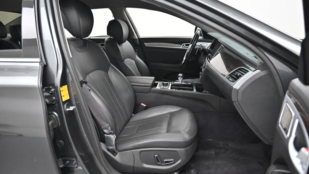 Genesis G80 — miniaturë 10