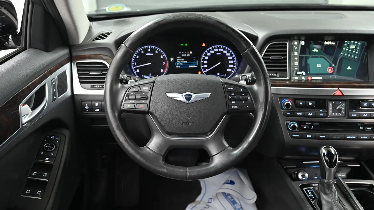 Hyundai Genesis — miniaturë 13