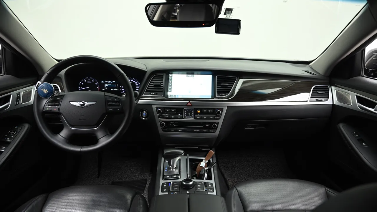 Genesis G80 — miniaturë 7
