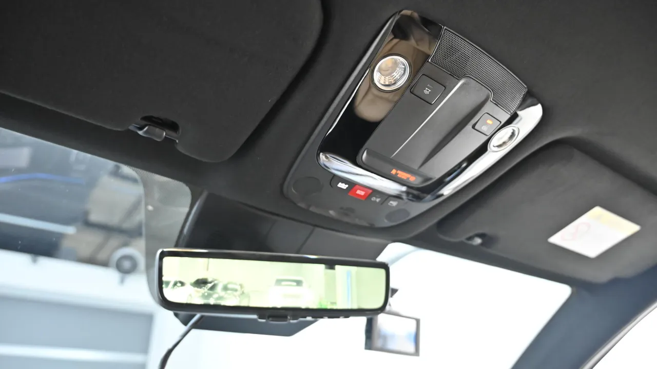Kia Sorento — miniaturë 18