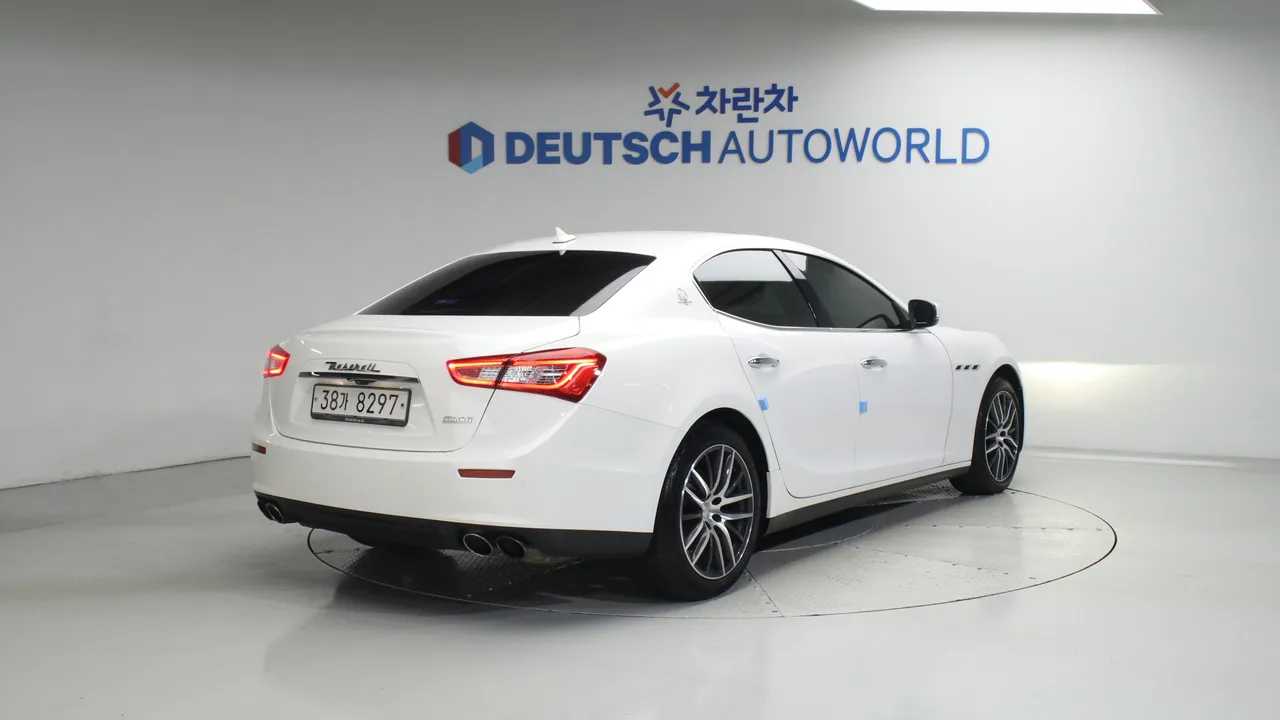 Maserati Ghibli — miniaturë 2