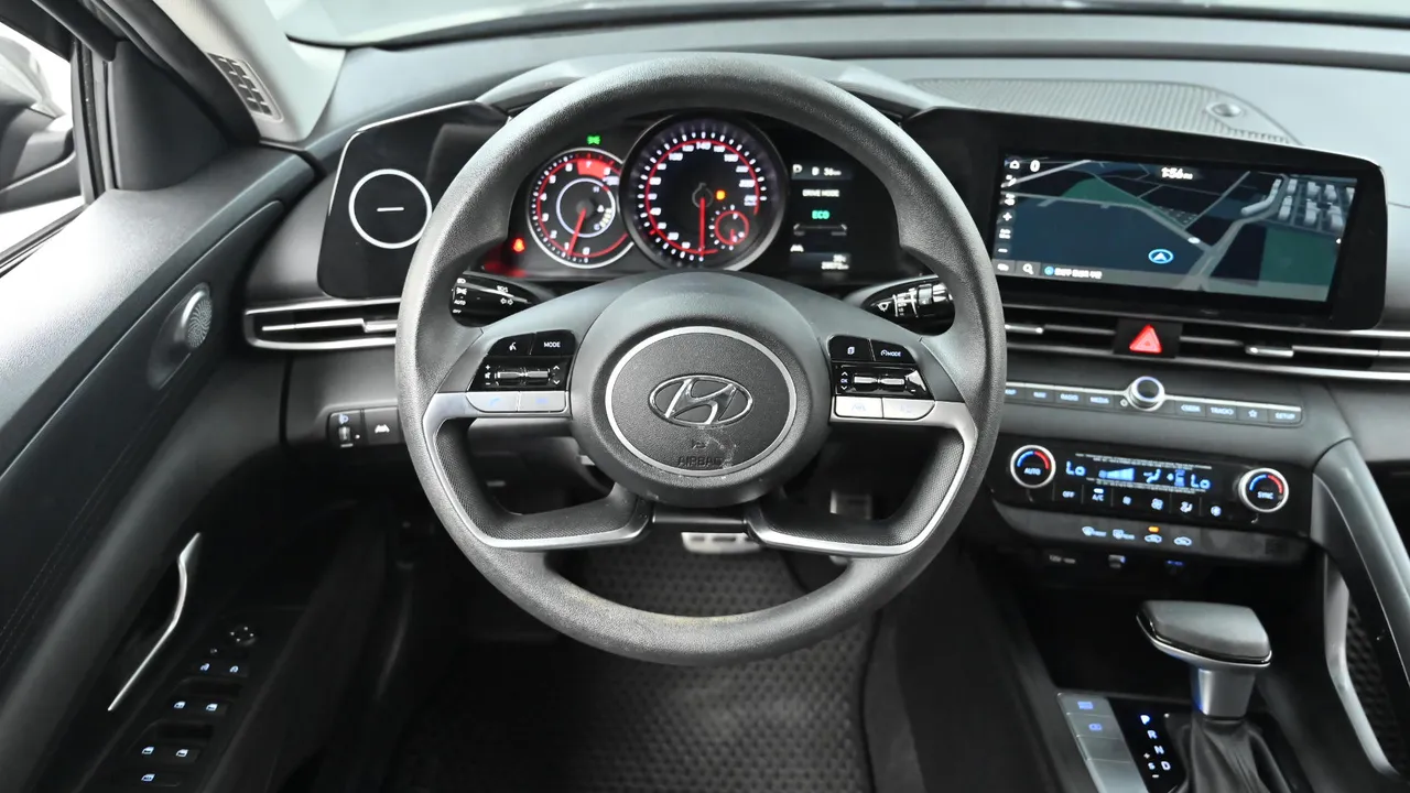 Hyundai Avante — miniaturë 13