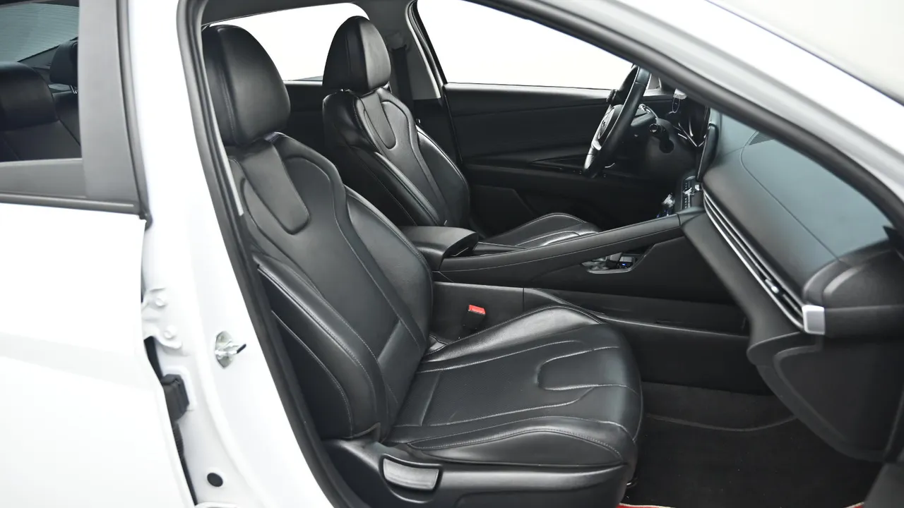 Hyundai Avante — miniaturë 10