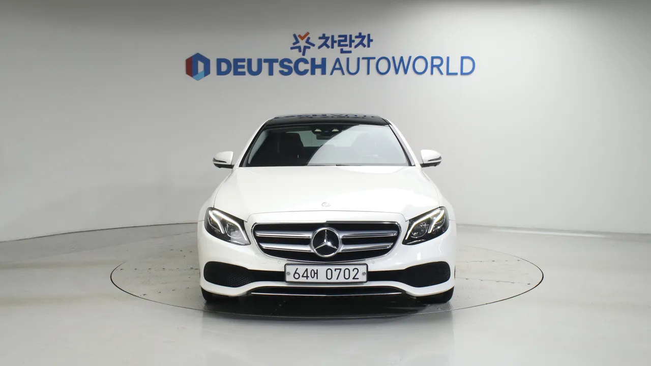 Mercedes-Benz E-klasse — miniaturë 3