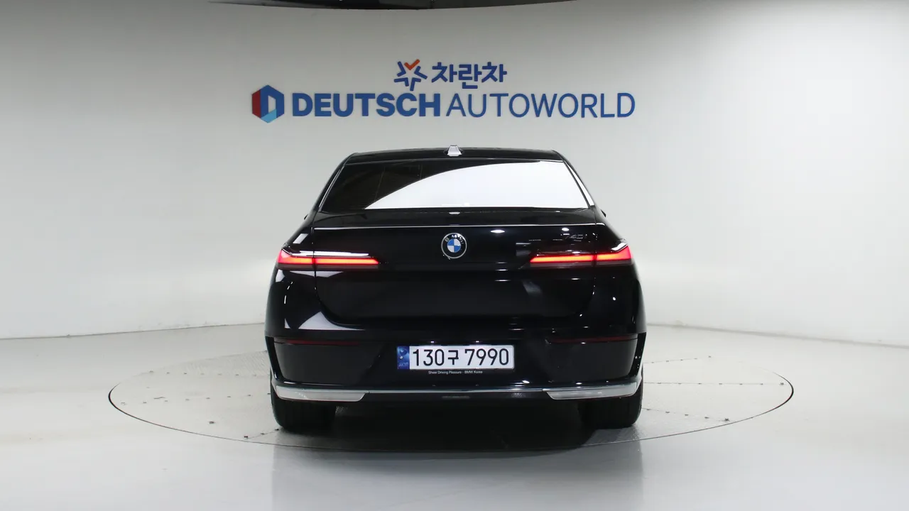 BMW 7er — miniaturë 4