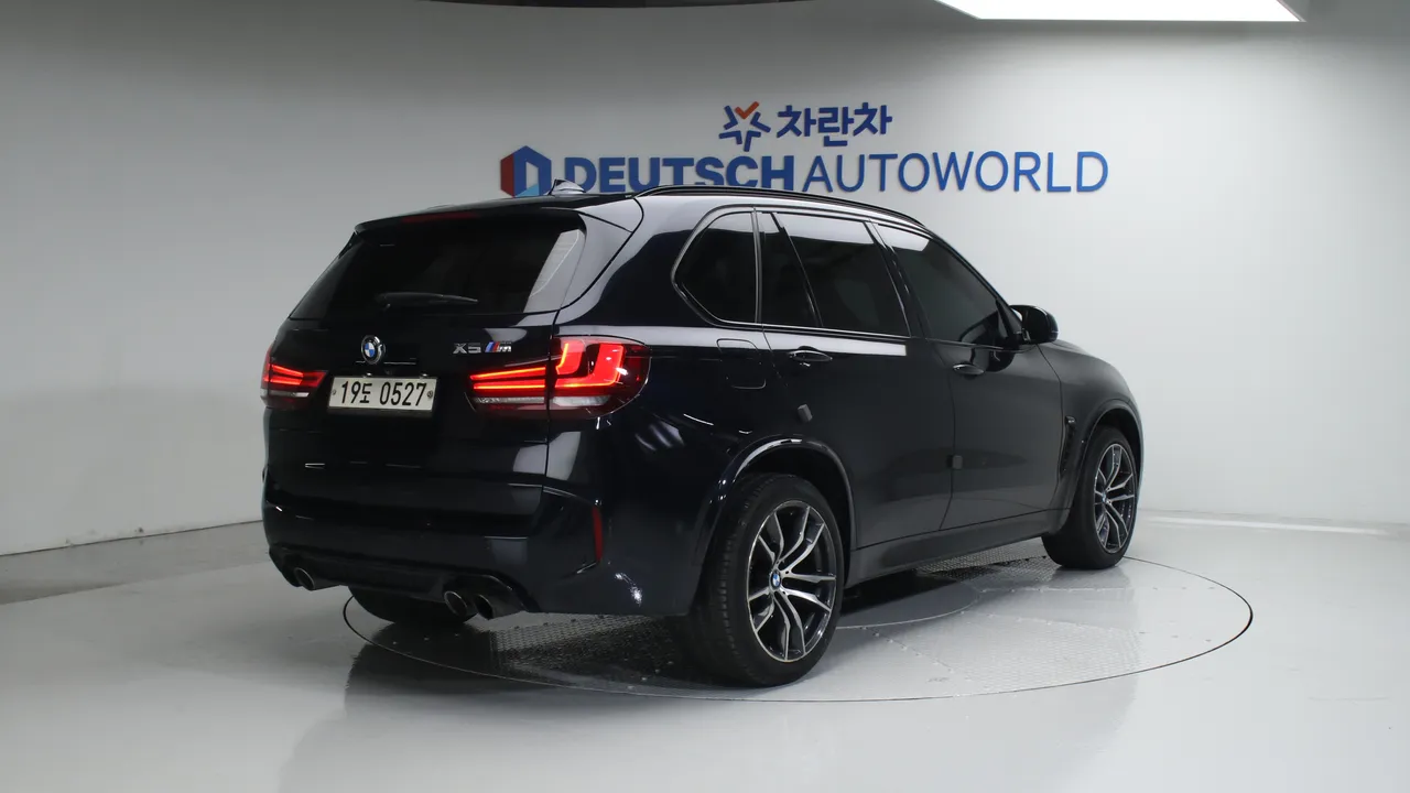 BMW X5M (F15) 4.4