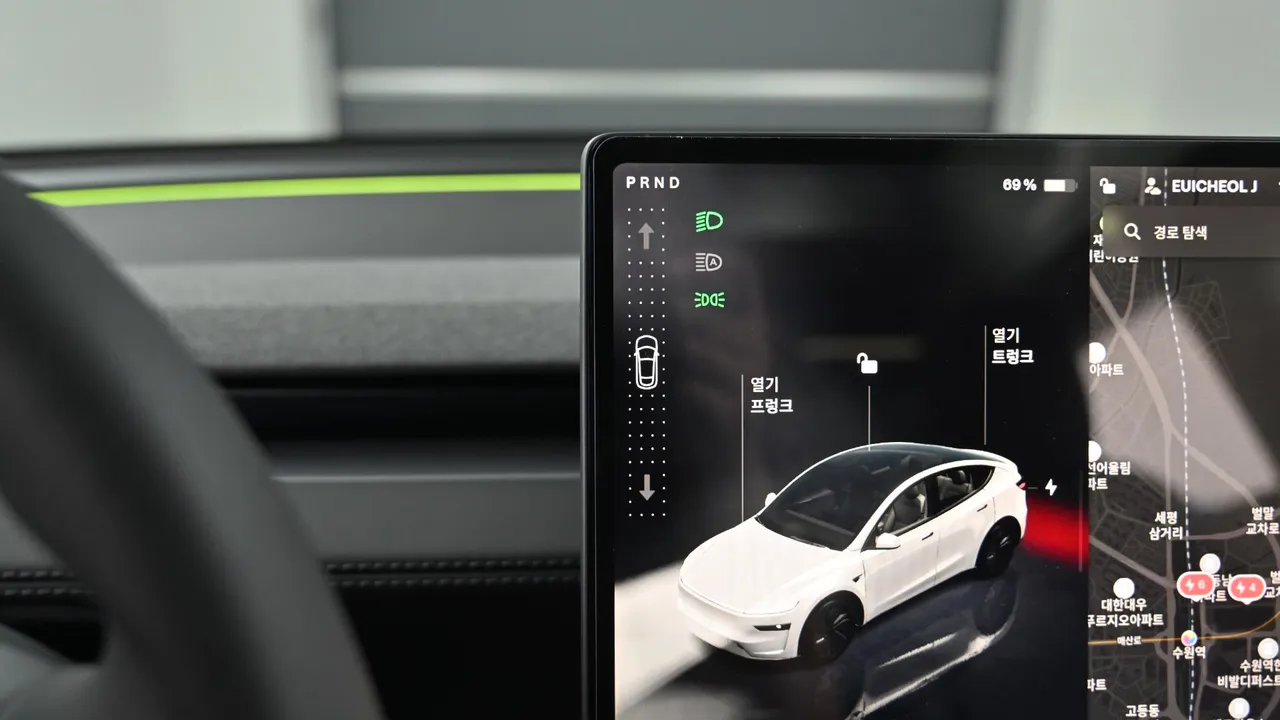 Tesla Model Y — miniaturë 9