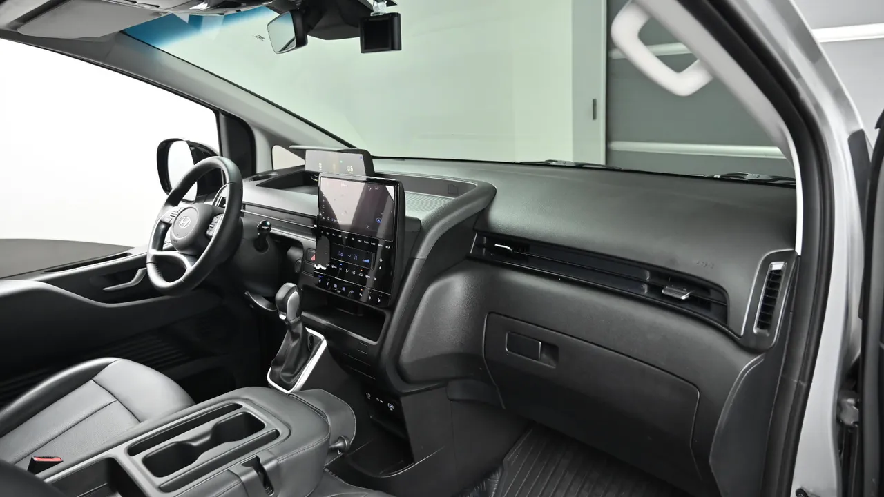 Hyundai Staria — miniaturë 7
