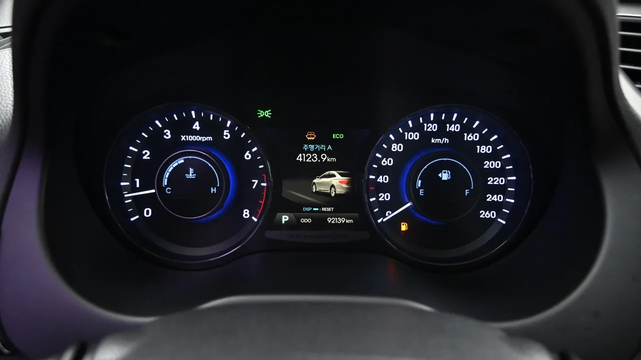 Hyundai Grandeur — miniaturë 8