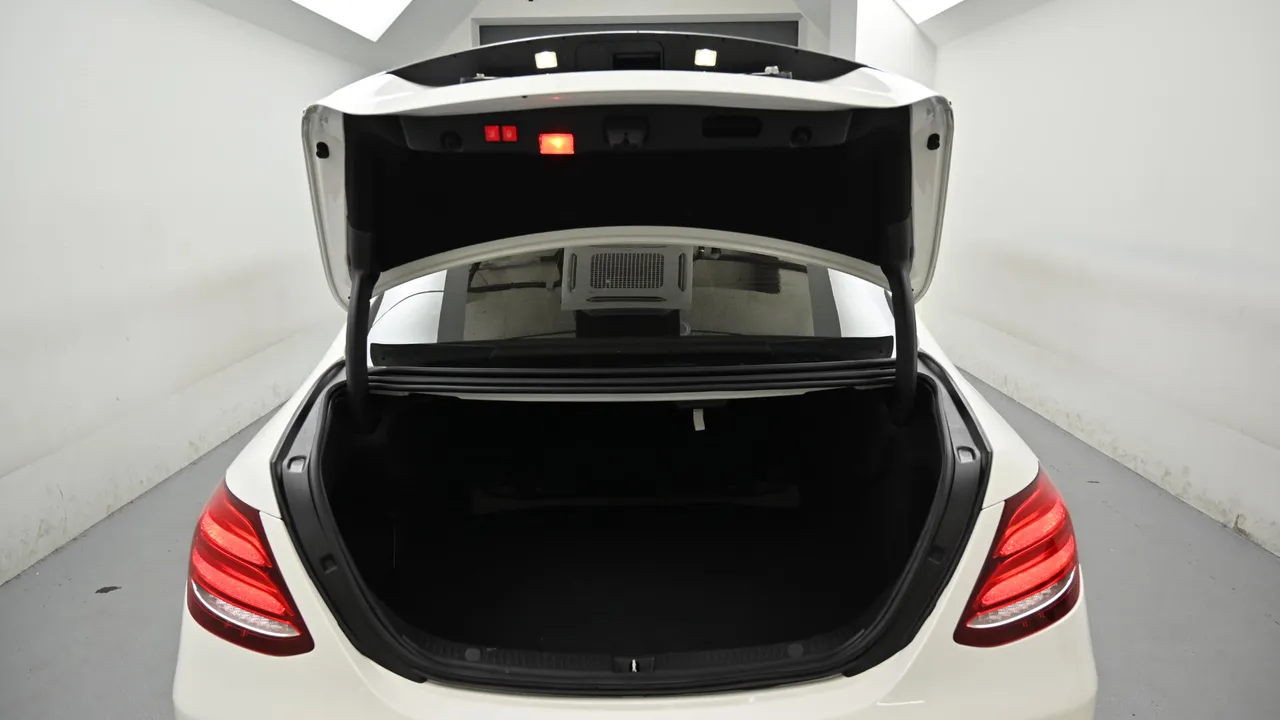 Mercedes-Benz E-klasse — miniaturë 19
