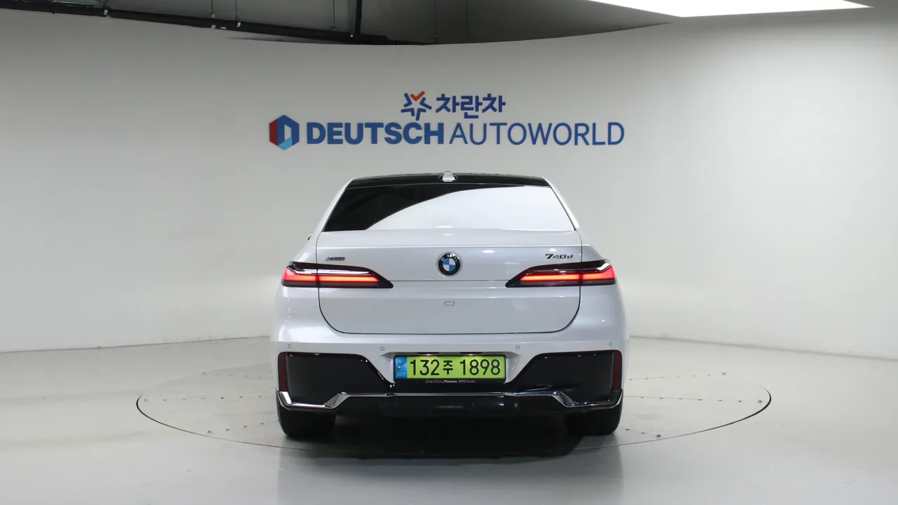 BMW 7er — miniaturë 4