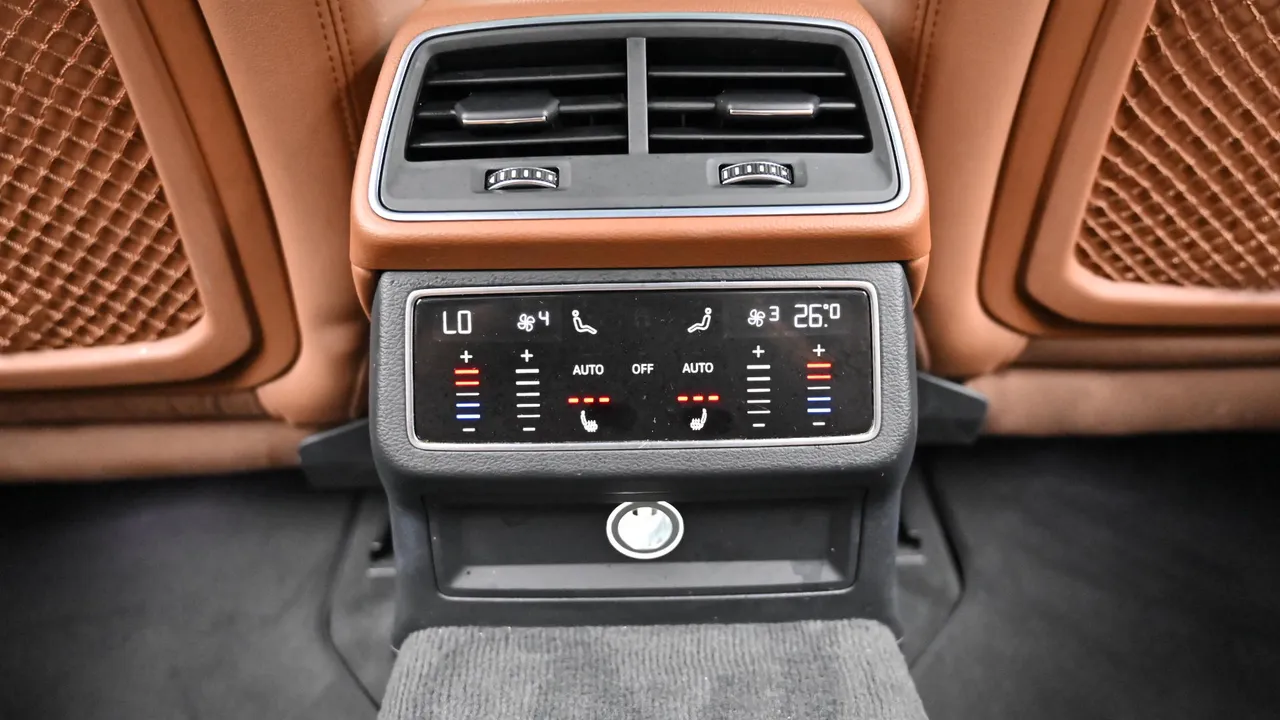 Audi A6 — miniaturë 16