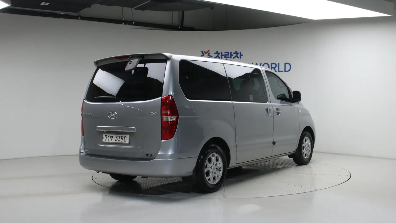 Hyundai Starex — miniaturë 2
