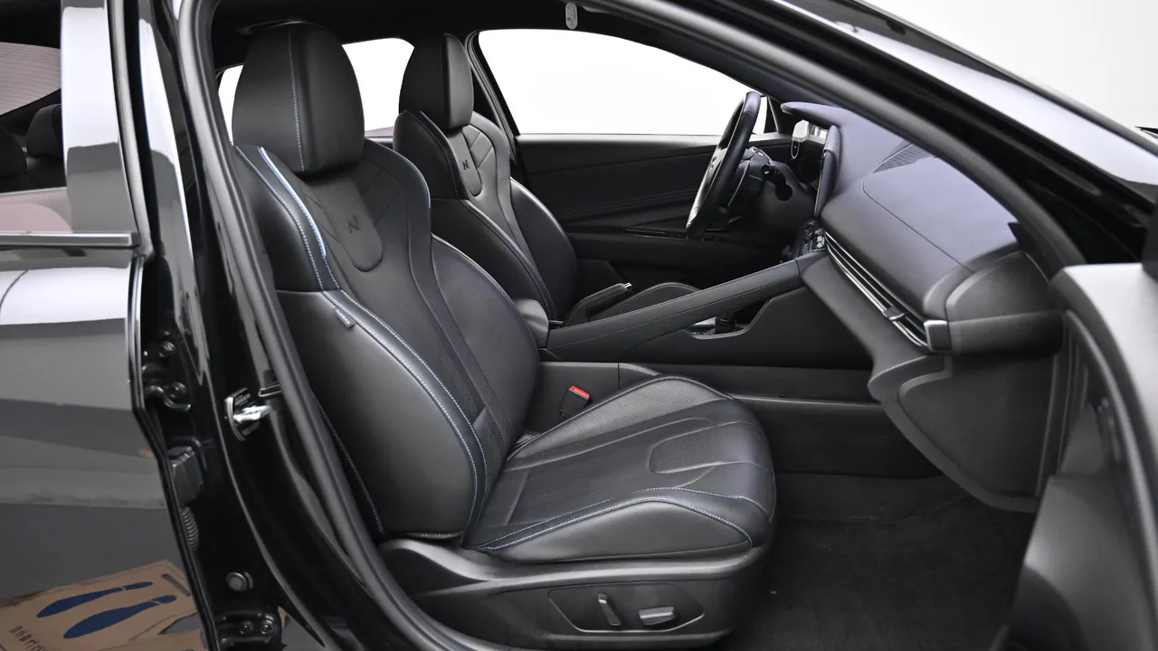 Hyundai Avante — miniaturë 10