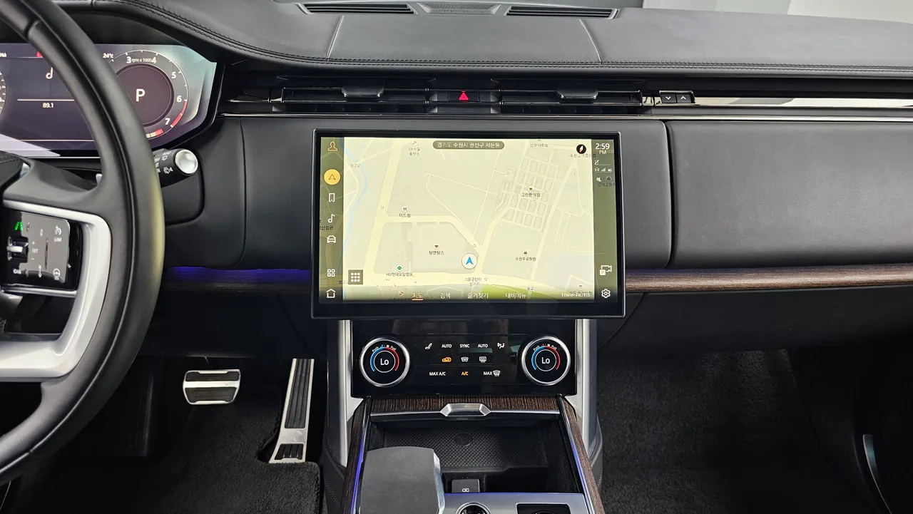 Land Rover Range Rover — miniaturë 14