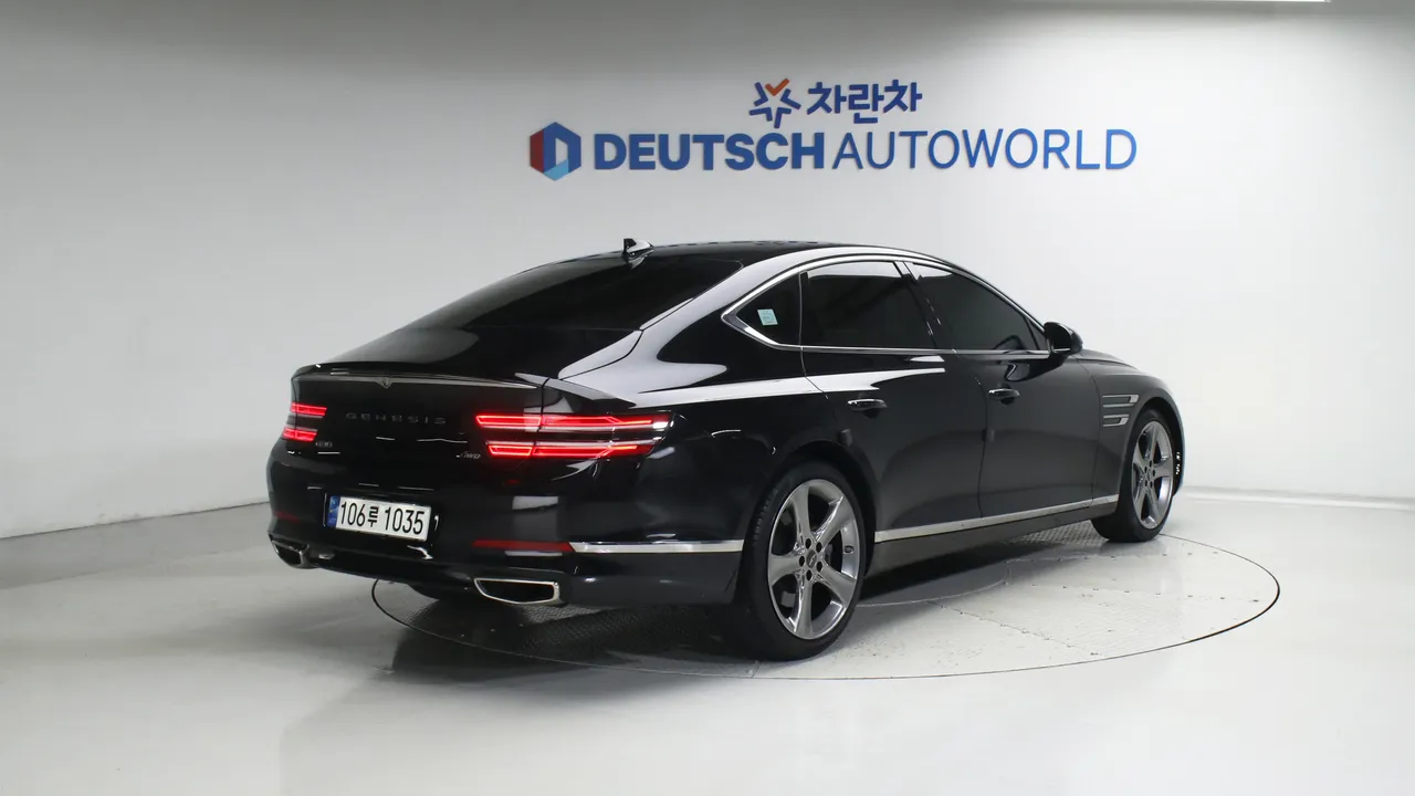 Genesis G80 — miniaturë 2