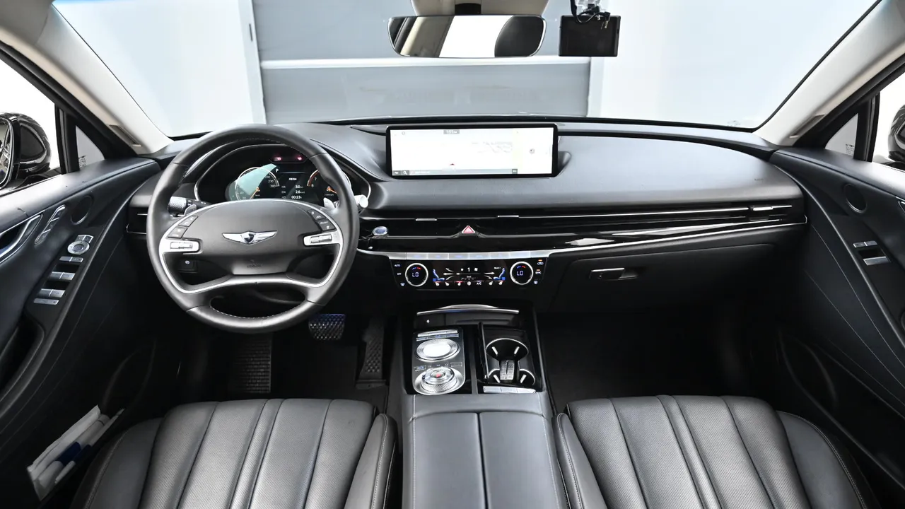 Genesis G80 — miniaturë 7