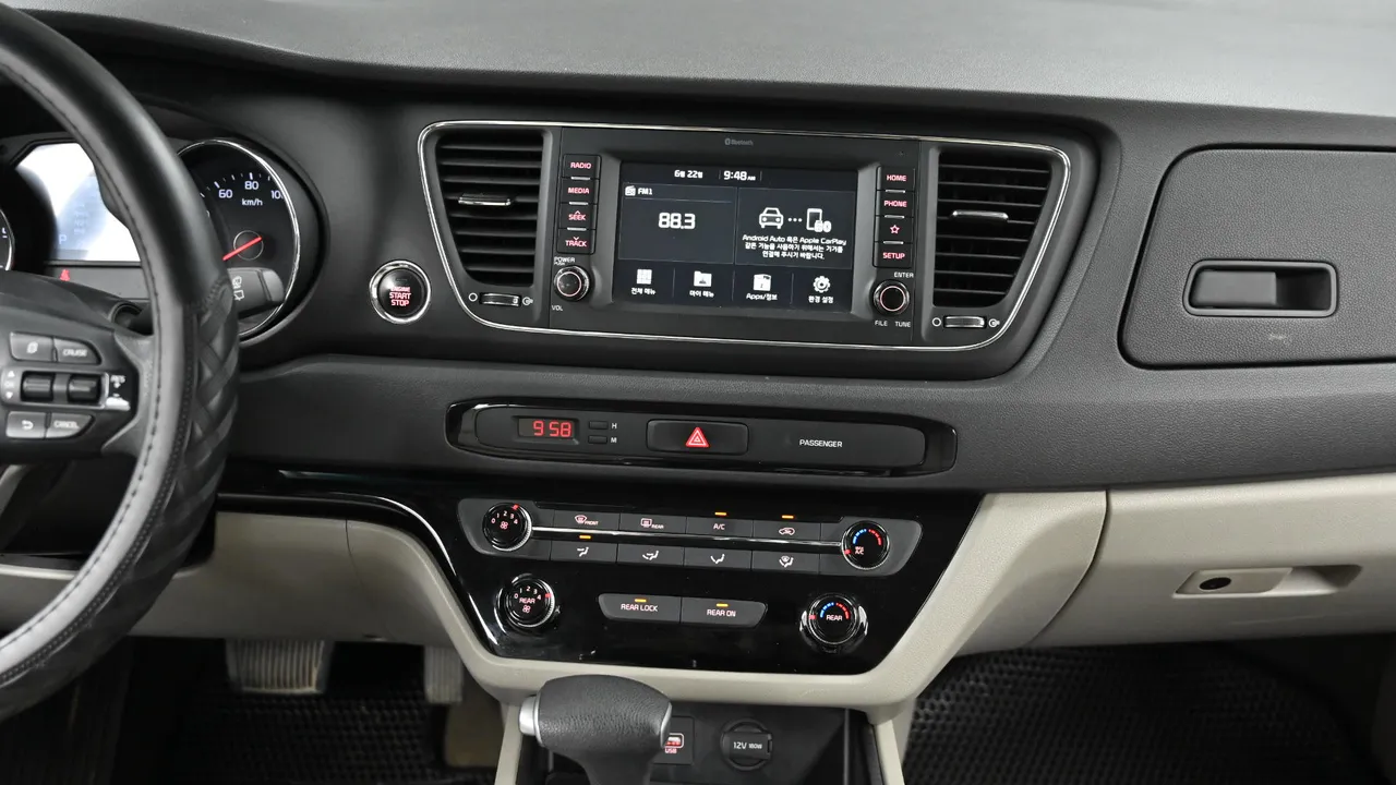 Kia Carnival — miniaturë 14