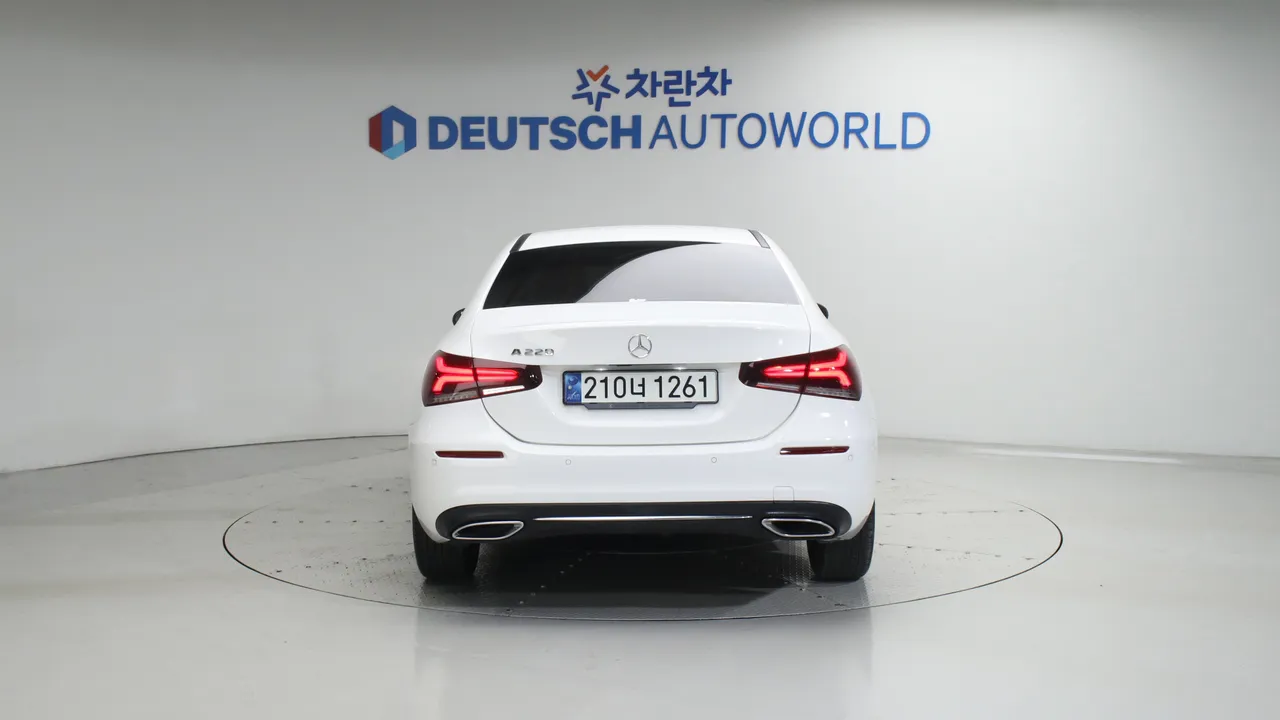 Mercedes-Benz CLA-klasse — miniaturë 4