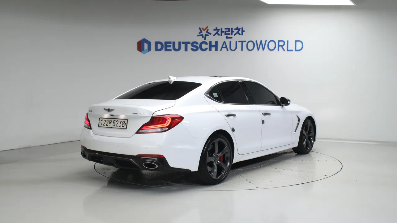Genesis G70 — miniaturë 2