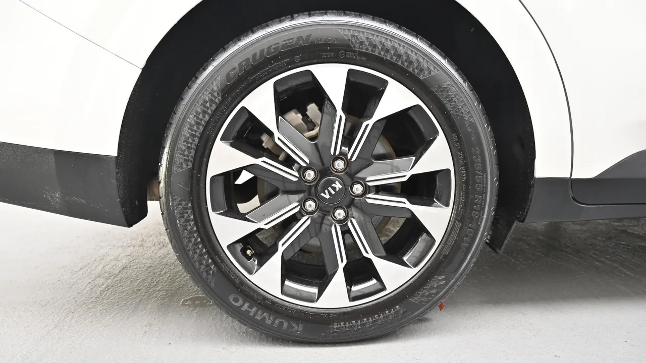 Kia Carnival — miniaturë 5