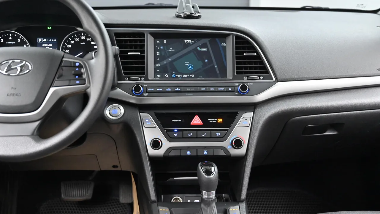 Hyundai Avante — miniaturë 14