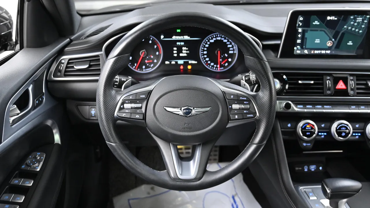 Genesis G70 — miniaturë 13