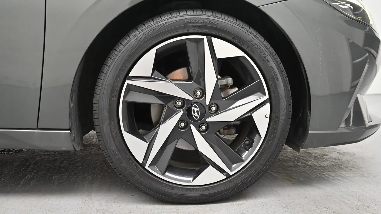 Hyundai Avante — miniaturë 5