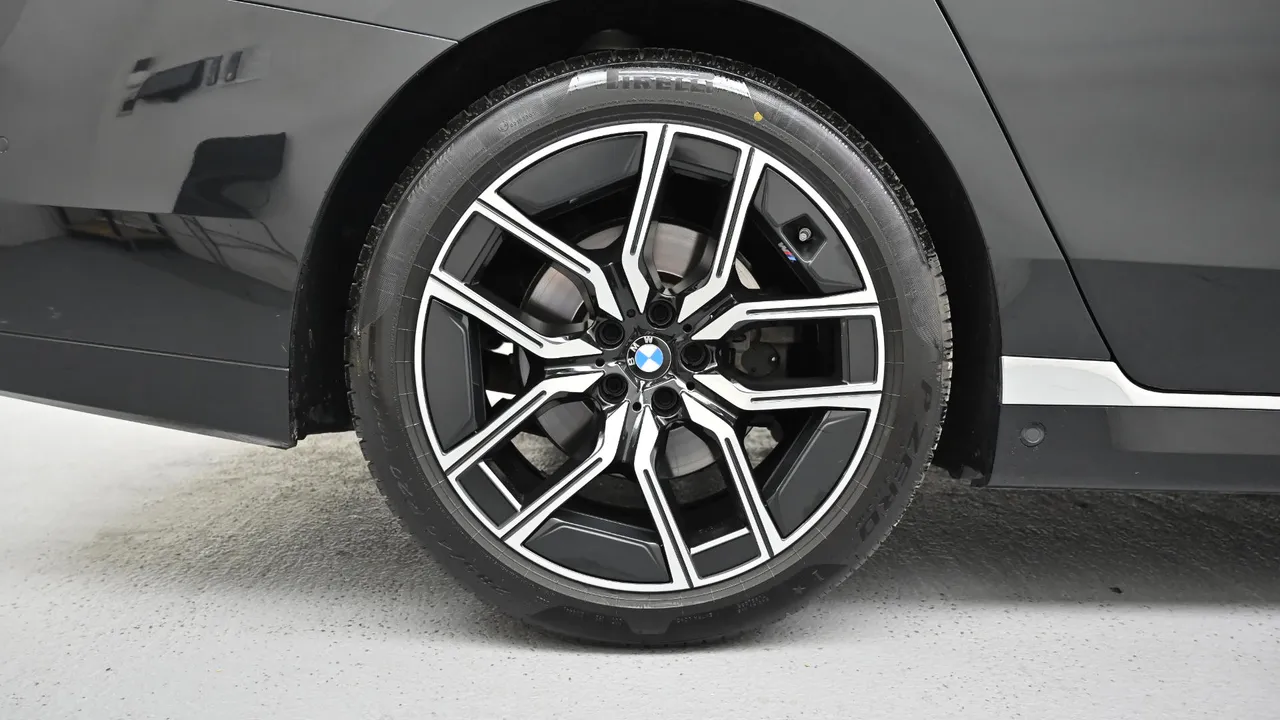 BMW 7er — miniaturë 5