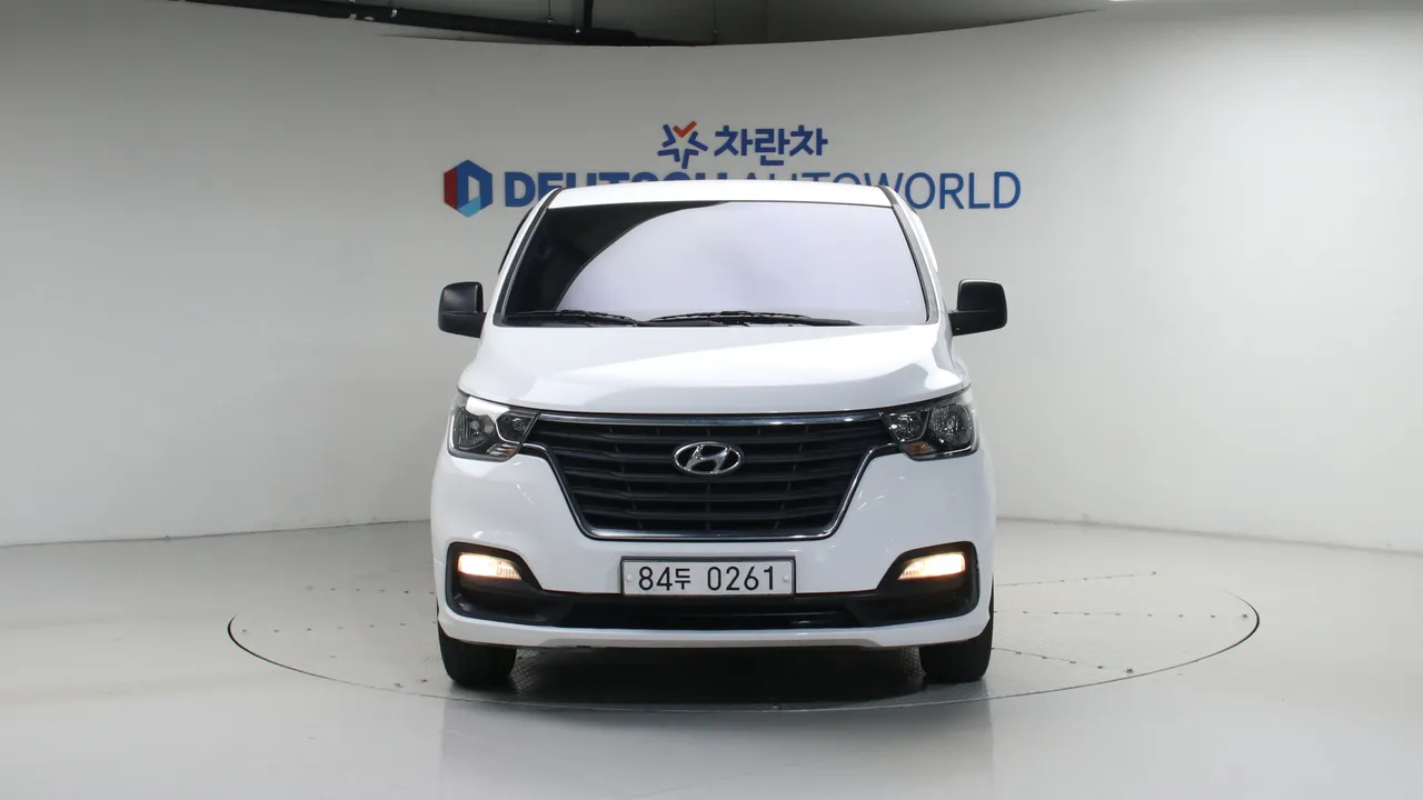 Hyundai Starex — miniaturë 3