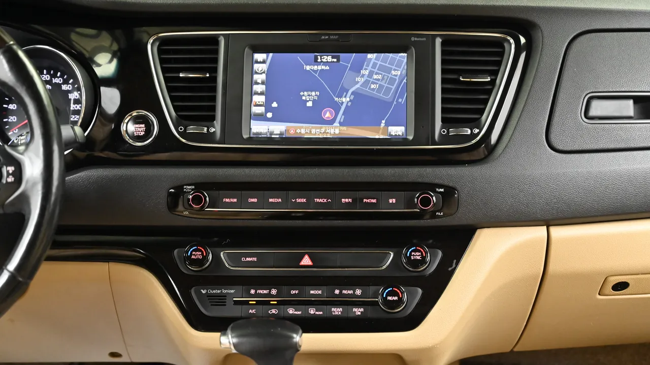 Kia Carnival — miniaturë 14