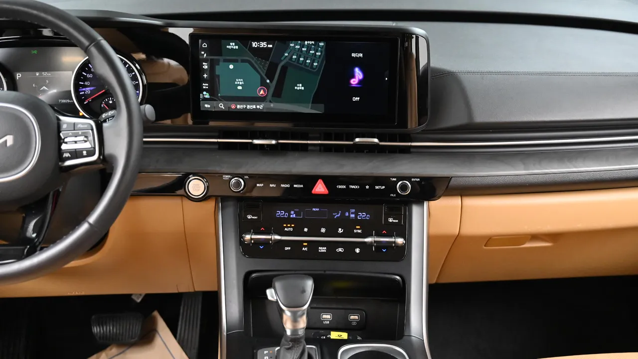 Kia Carnival — miniaturë 14