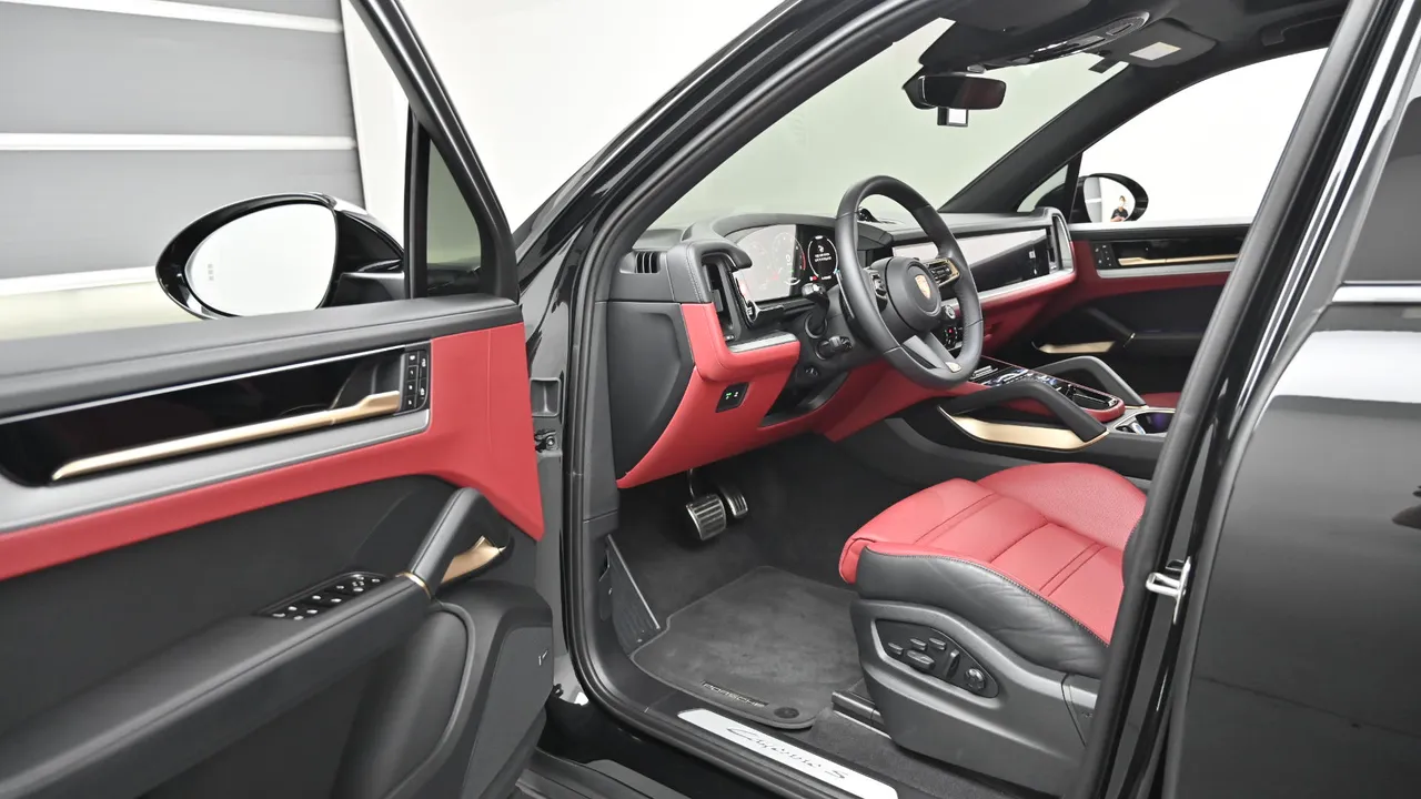 Porsche Cayenne — miniaturë 11