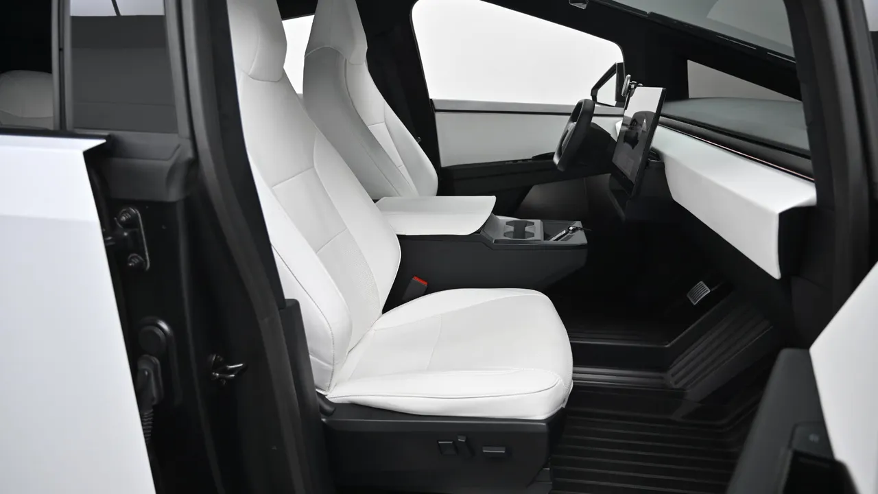 Tesla Cybertruck 123kWh AWD