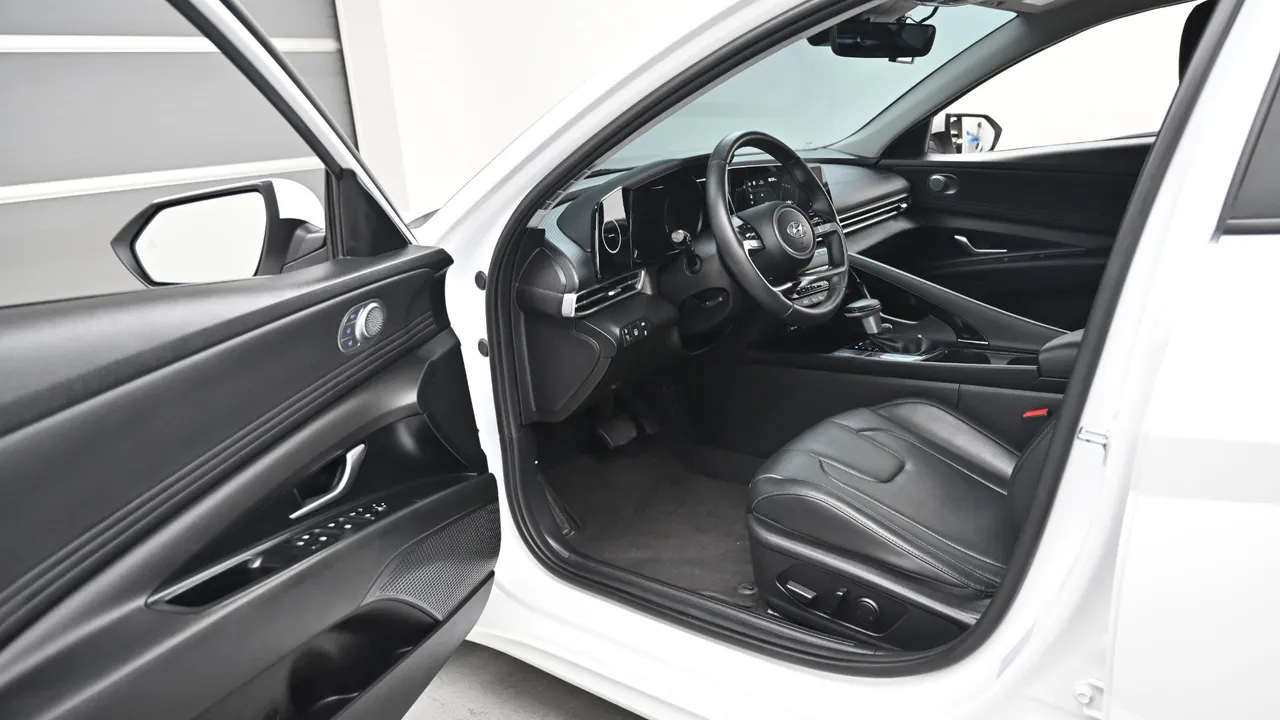 Hyundai Avante — miniaturë 11