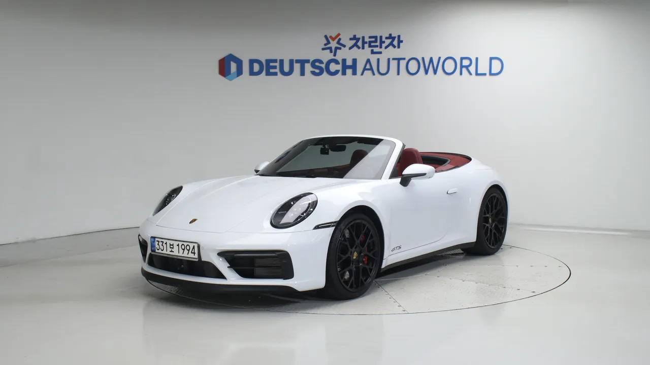 Porsche 911 (992) Carrera 4 GTS Cabriolet