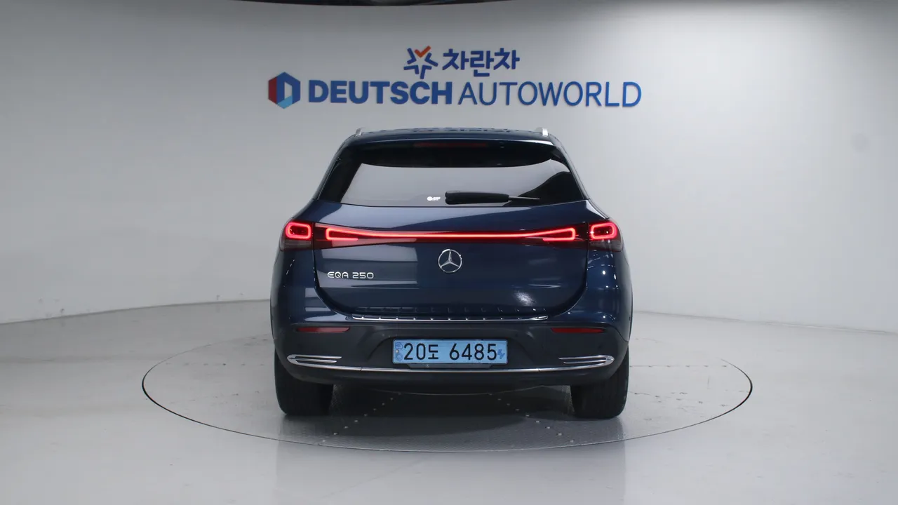 Mercedes EQA H243 66.5kWh EQA250