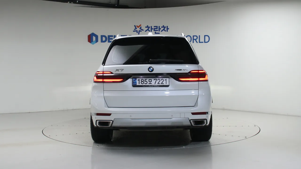 BMW X7 — miniaturë 4